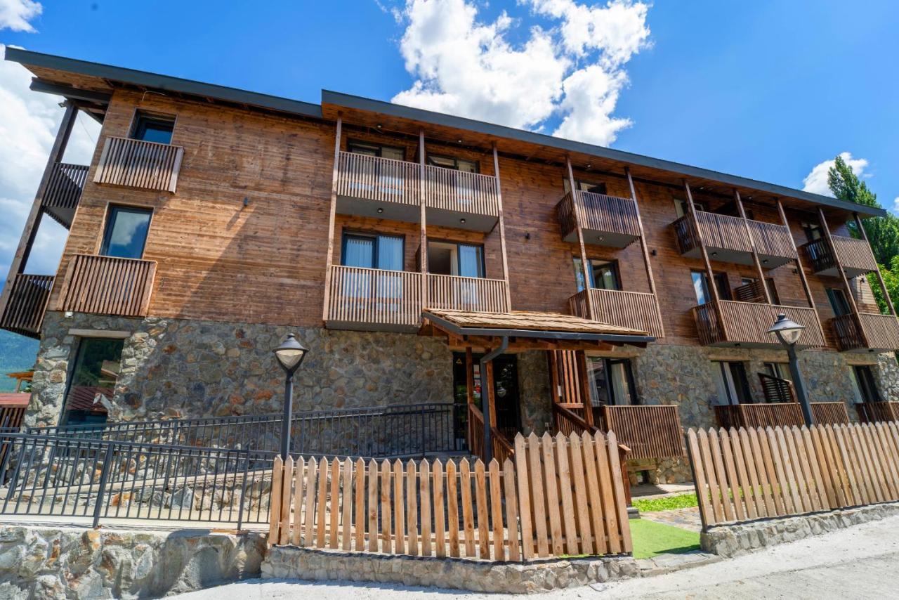 Hotel Lahili Mestia Esterno foto